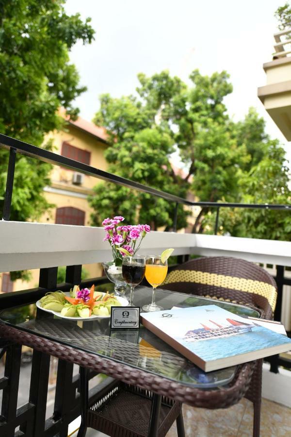 Hanoi Elpis Grand Hotel Екстериор снимка